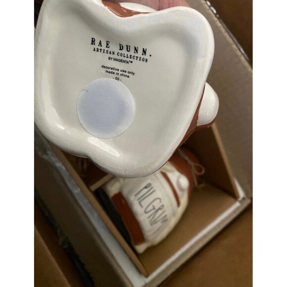 Rae Dunn Howdy Pilgrim Gnomes Set of 2 Thanksgiving Fall Decor NWT - Picture 5 of 5